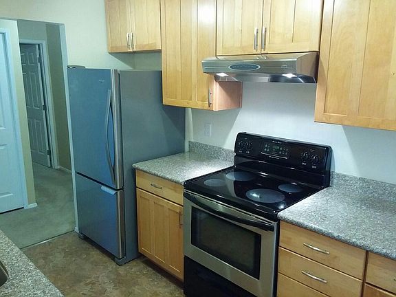 4th image of 13221 35th Ave NE