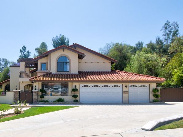 56 Westbrook Ln