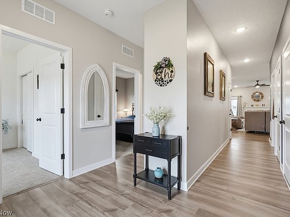 4th image of 311 River Run Dr