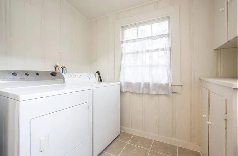 2241 Joliet St #B — Photo 9