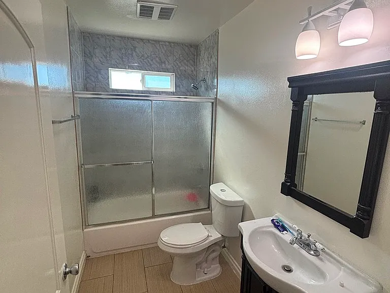 347 E 118th Pl — Photo 15