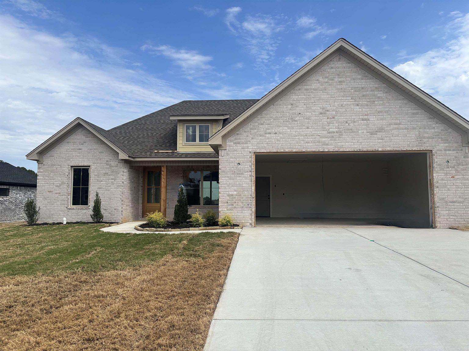 101 Dylan Dr — Silver Springs Country Club