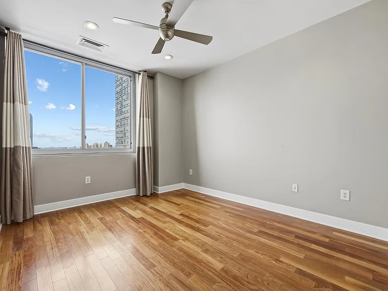 201 Luis M Marin Blvd #1519R — Photo 9