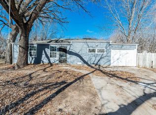 2725 S El Rancho St, Wichita, KS 67216