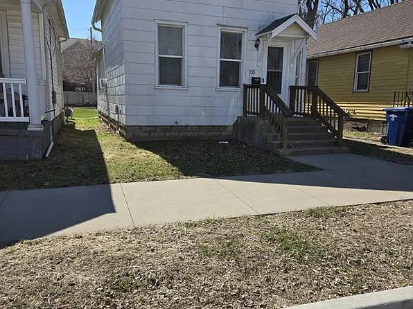 233 5th Ave N, Clinton, IA 52732