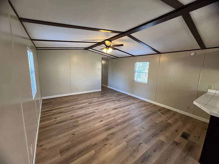 21111 Lapel Rd — Photo 3