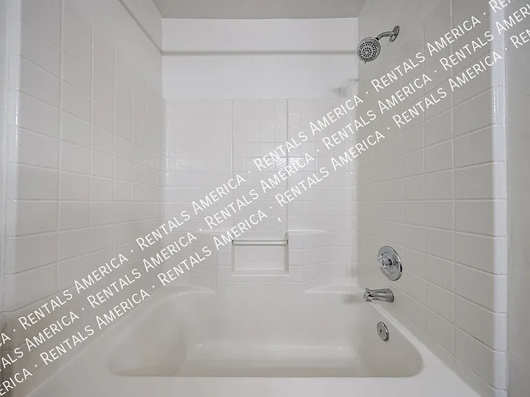 2292 E Remington Pl — Photo 14