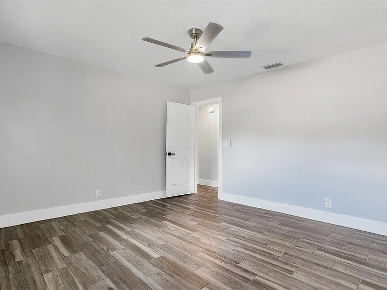 10131 NW 35th St #16 — Photo 30