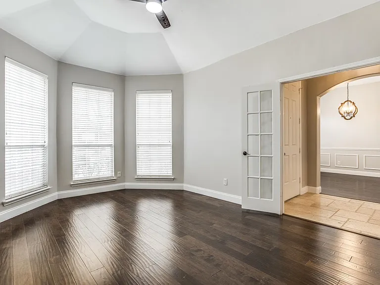 6415 Day Spring Dr — Photo 9