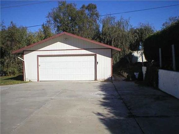 3rd image of 876 S Melrose Dr
