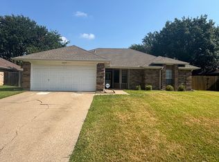 7009 Buenos Aires Dr, North Richland Hills, TX 76180