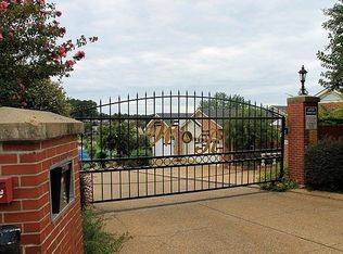 5739 Shoreline Dr, Shreveport, LA 71119