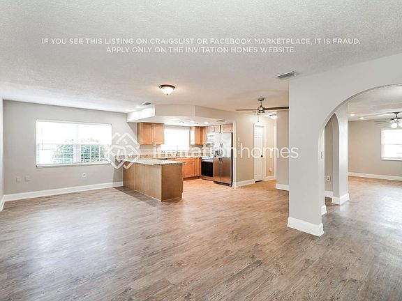 3rd image of 1417 Tallahassee Dr