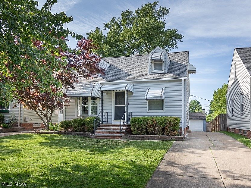 1st image of 8324 Chesterfield Ave