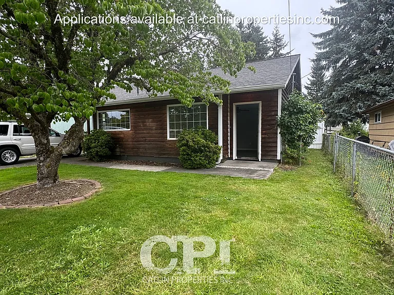 744 Woodard Ave NE — Photo 1