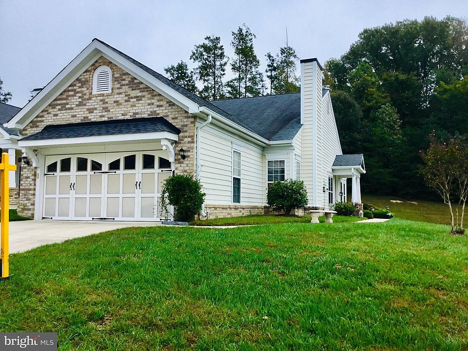 1st image of 249 Williamsburg Cir