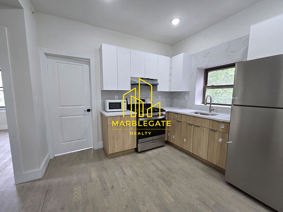 1st image of 53 Lincoln Park #22C