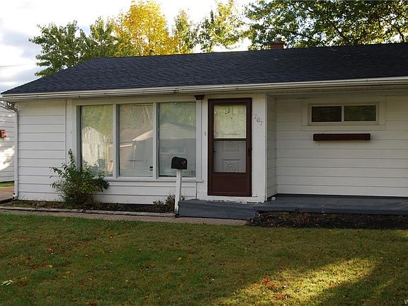 2nd image of 707 Montrose Ave