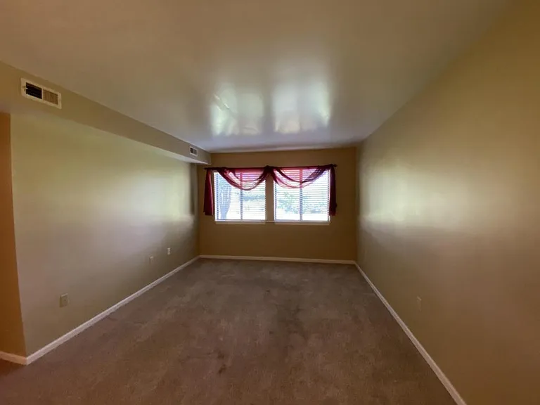 950 Life Dr #3 — Photo 3