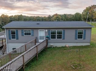 24 Faith Ave, Masontown, WV 26542