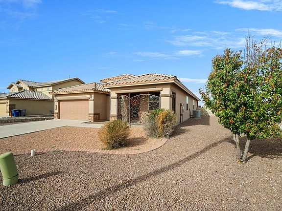 3rd image of 501 Valley Elm Dr