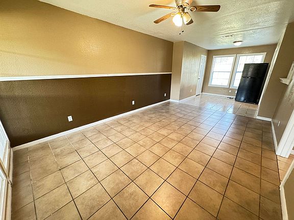 2nd image of 713-715 Carrie Ave #713