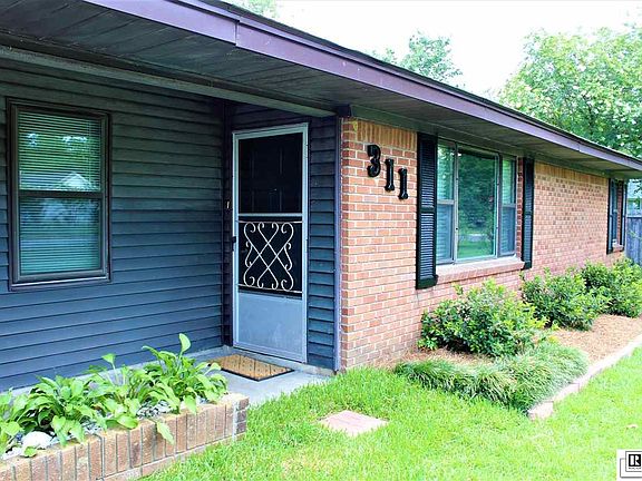 3rd image of 311 Shady Oaks Dr
