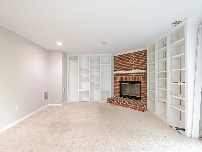 14488 Black Horse Ct — Photo 26