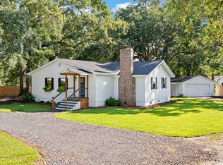 209 Bonneau St, Bonneau, SC 29431