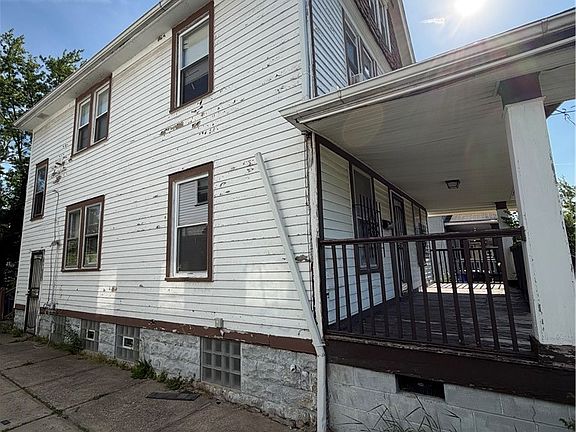 4th image of 13405 Svec Ave