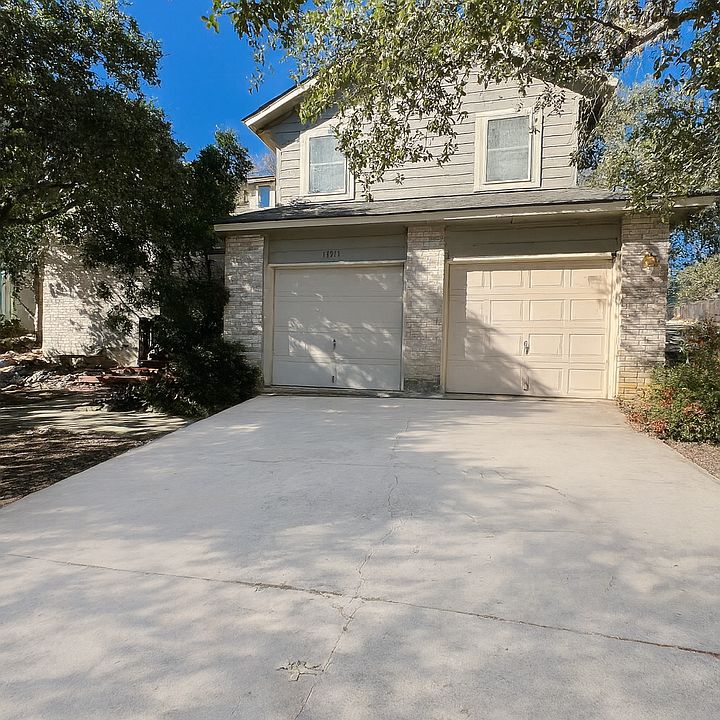 1st image of 13911 Hohmann Ct