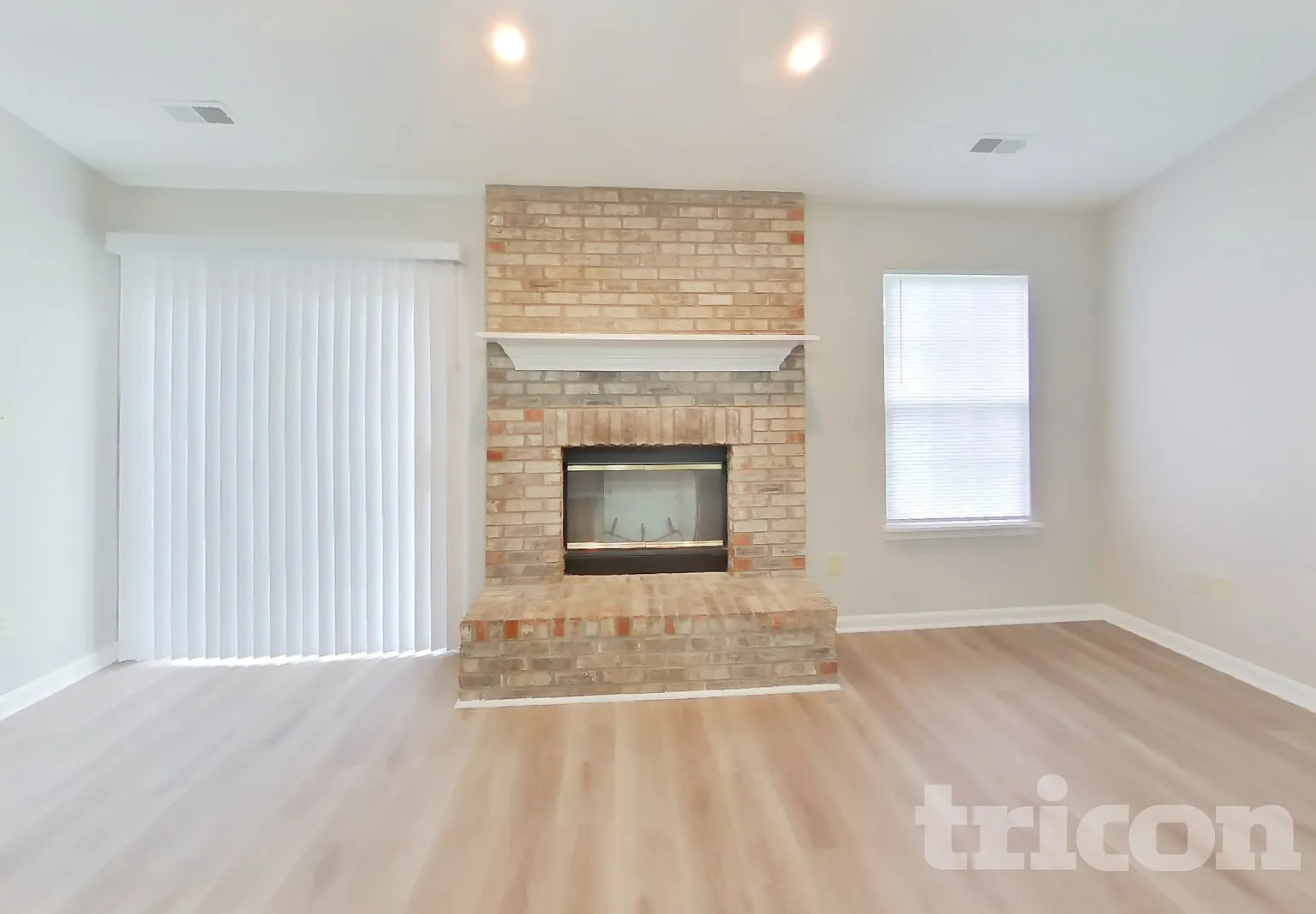 8623 Robin Run Way Avon IN — Photo 3