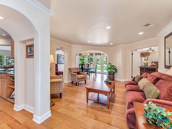 2nd image of 9997 Millwood Cir
