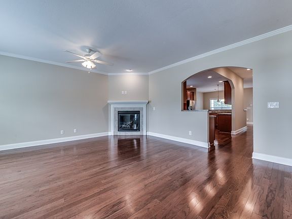2nd image of 800 Poets Corner Way