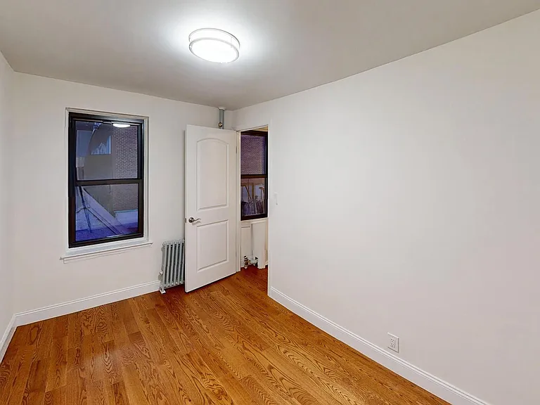 635 2nd Ave #4R — Photo 9