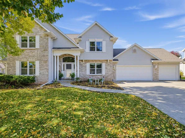 3725 Coburg Ct, Appleton, WI 54915