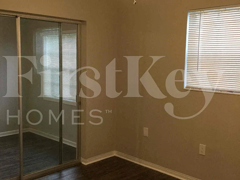 7925 Indigo St — Photo 9