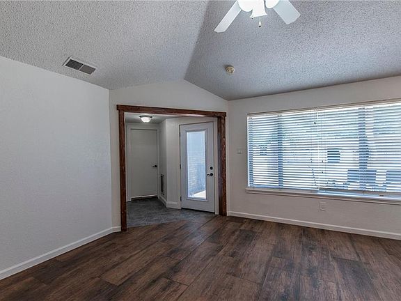 5th image of 1625 Winter Park Ln