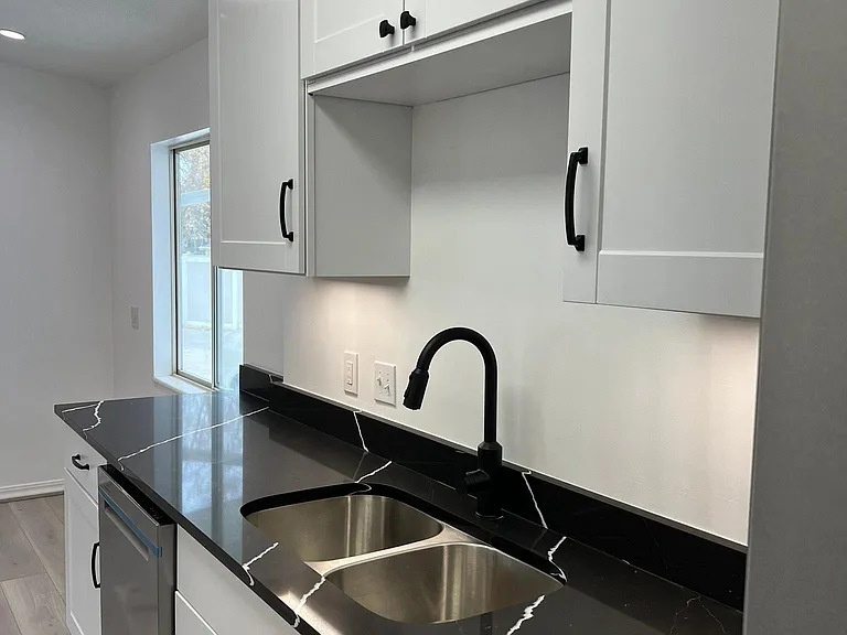7431 S Carling Cir #A — Photo 2