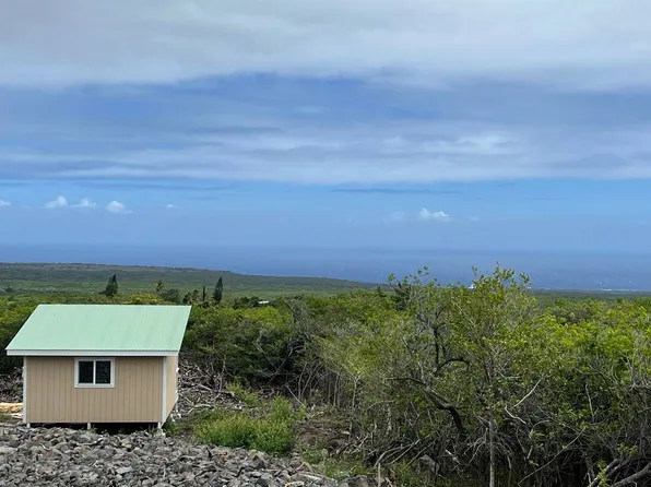94-6413 HOLOWAI ST, Naalehu, HI 96772