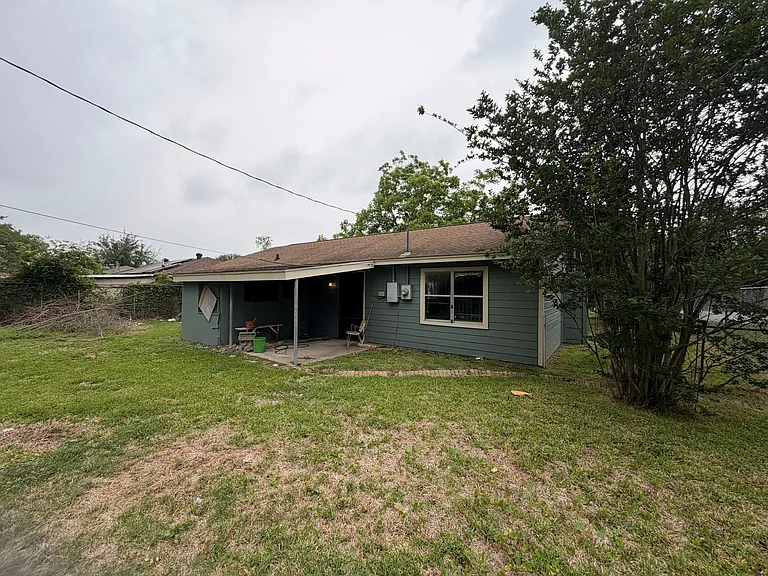 222 E John Alber Rd — Photo 20