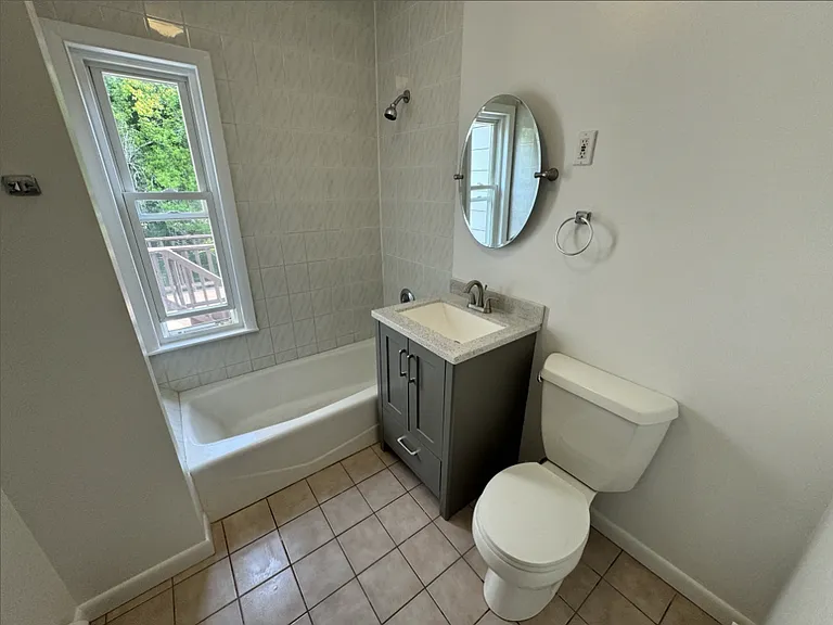 13 Irving St #2 — Photo 5