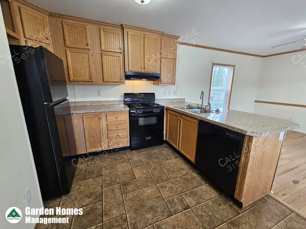 115 Sharon Rd, Syracuse, NY