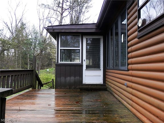 4th image of 10200 Mayfield Rd