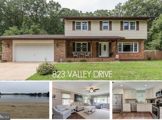 823 Valley Dr, Crownsville, MD