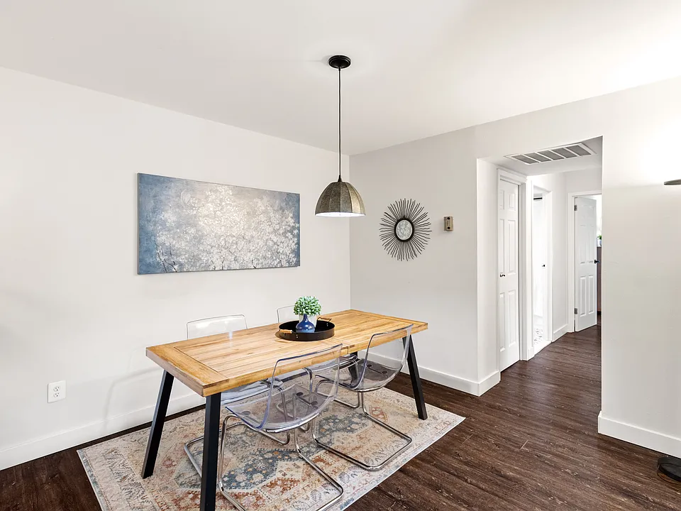 11240 Chestnut Grove Sq #358