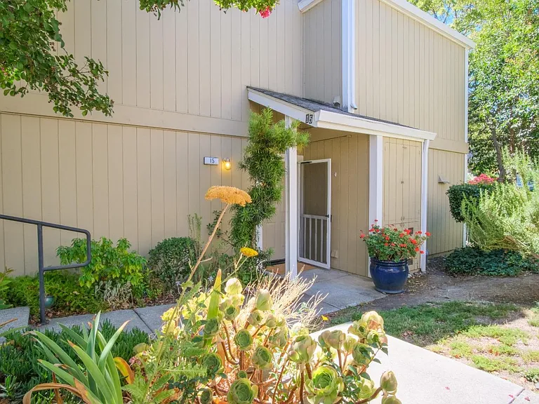 15 Hector Ln — Photo 19