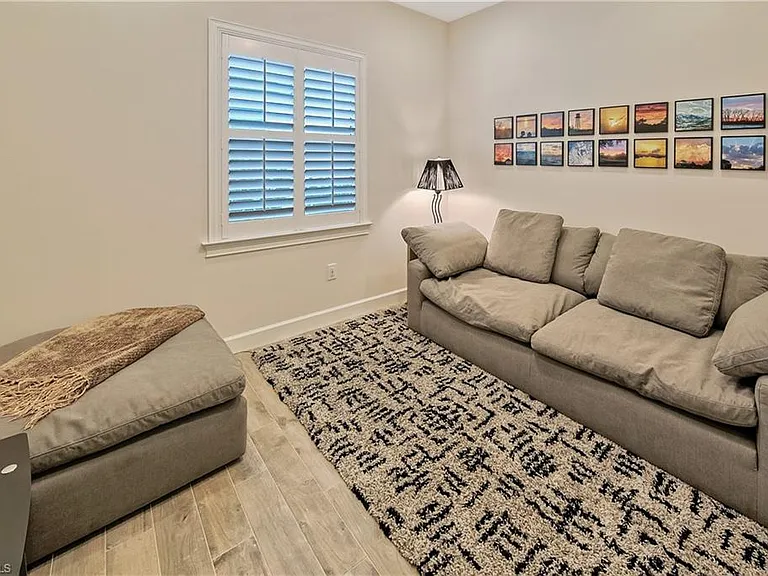 5069 Tortola Ct — Photo 10