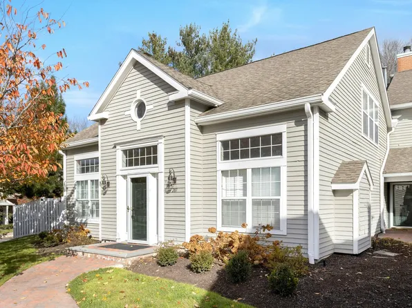 287 Mayfield Drive #287, Trumbull, CT 06611