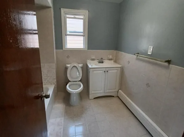 6106 Durham Avenue image 6 of 10